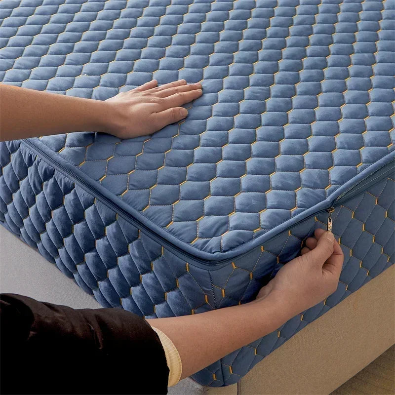 Luxury quilted mattress cover