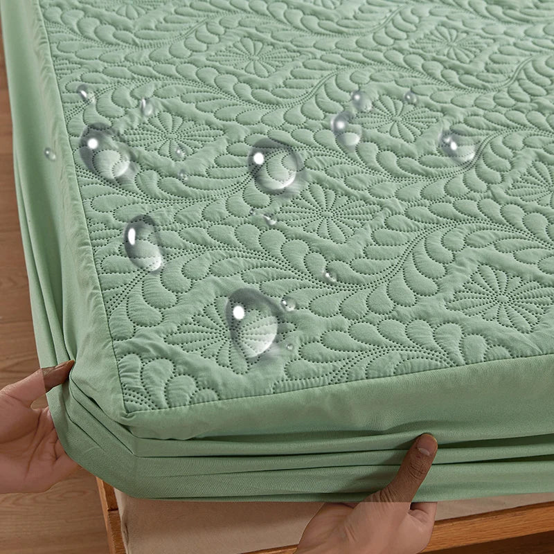 Waterproof and anti-bacterial mattress cover