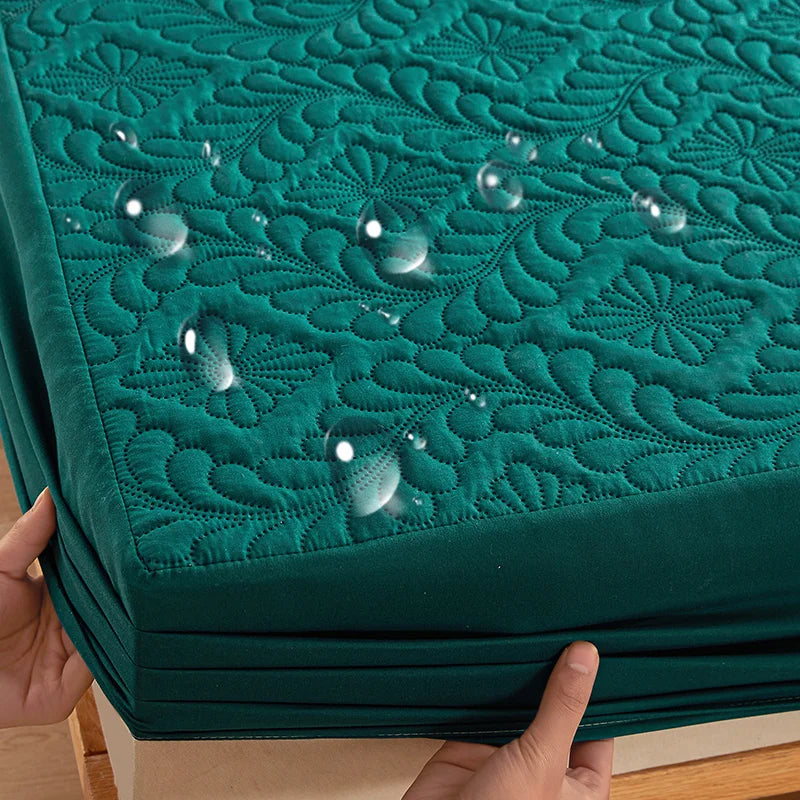 Waterproof and anti-bacterial mattress cover