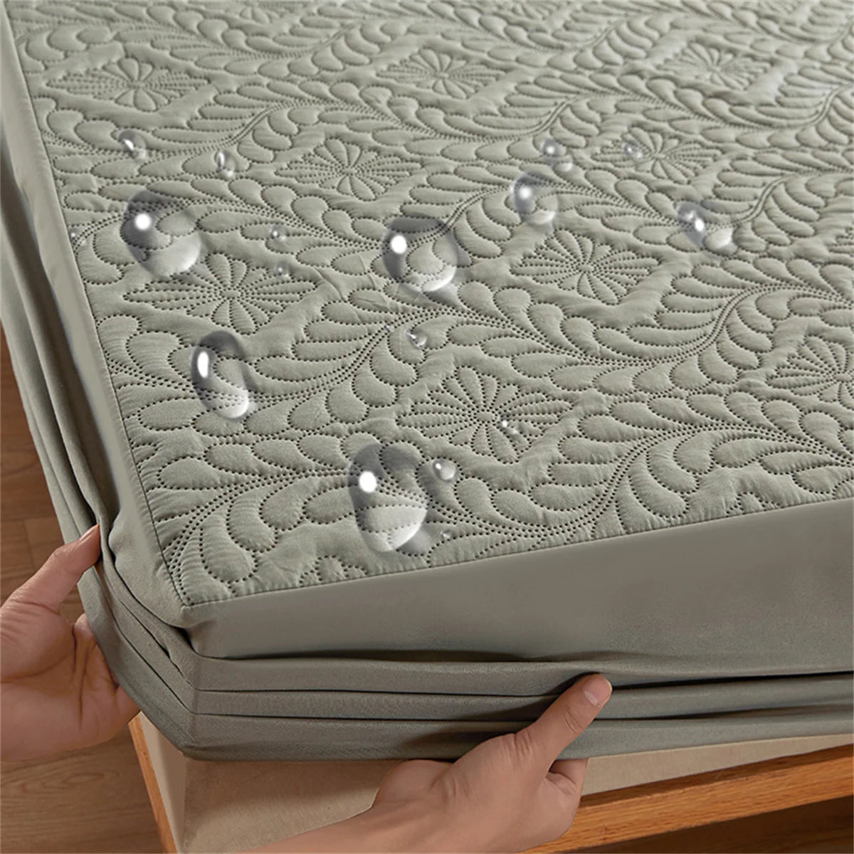 Waterproof and anti-bacterial mattress cover